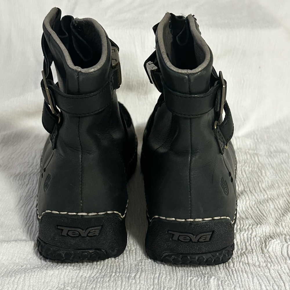 Teva Leather Ankle Boots - Black Suede & Leather, Buckle Strap, US 5 Like New! 🌟 - Picture 10 of 10